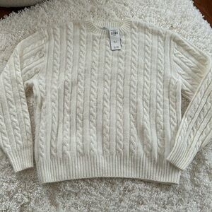 Hollister sweater